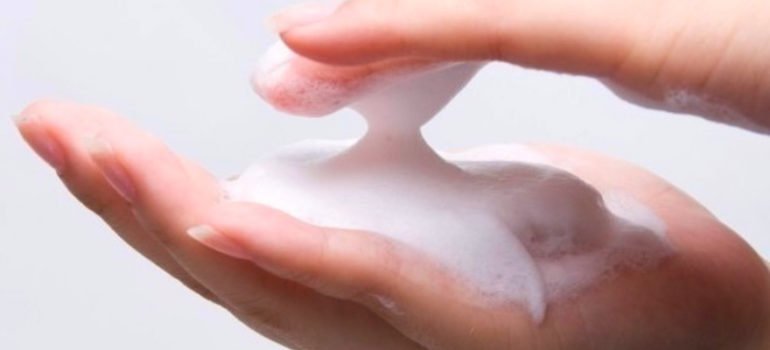 sabonete espuma toalete